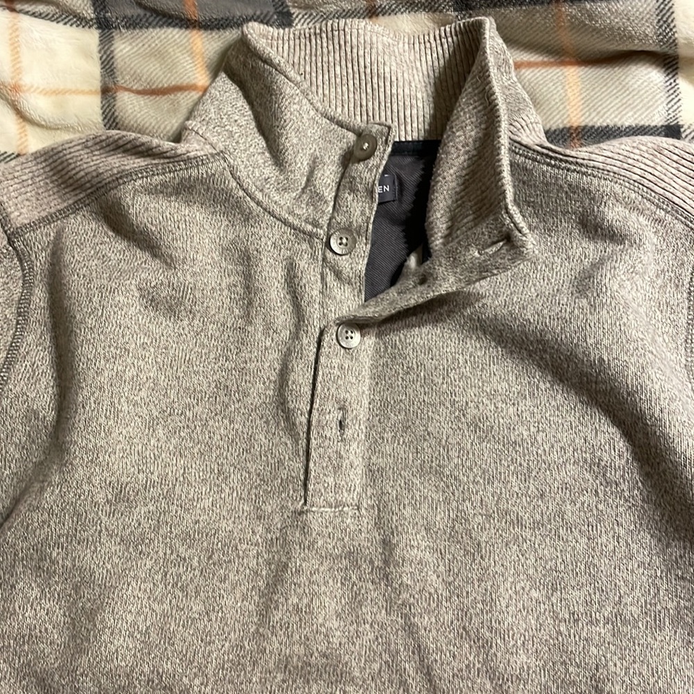 Van Heusen pullover - Picture 3 of 6